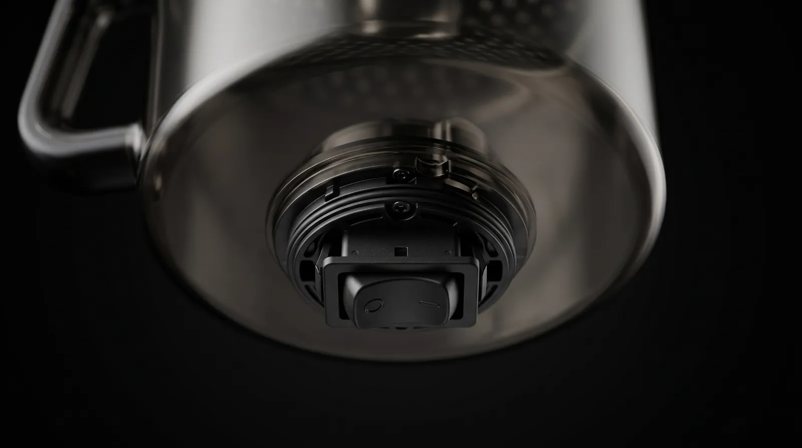 OXO Good Grips cold brew maker switch-release tap on the bottom of the brewing container