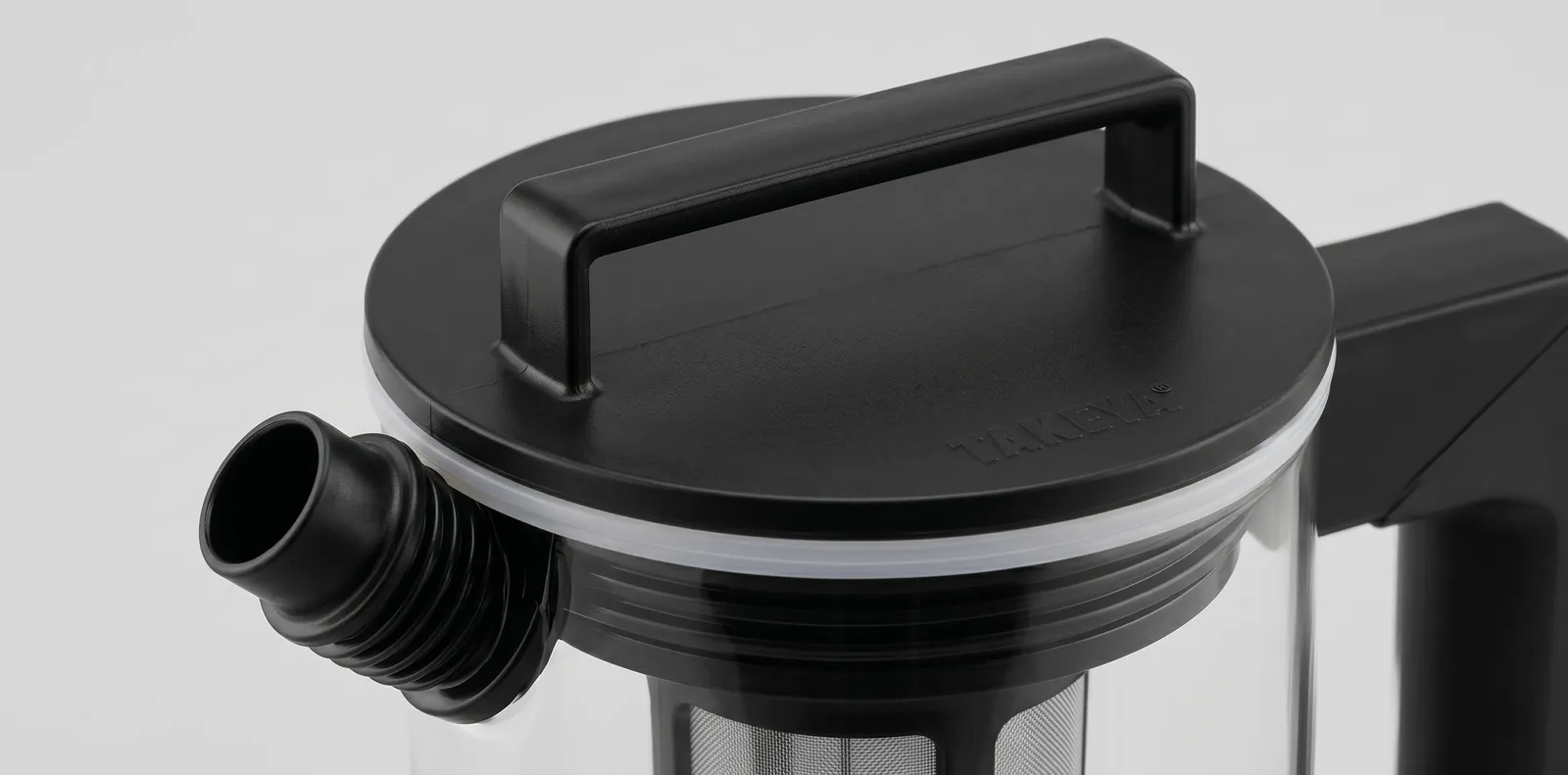 Takeya Tritan cold brew maker flip-top lid with its silicone seal closed